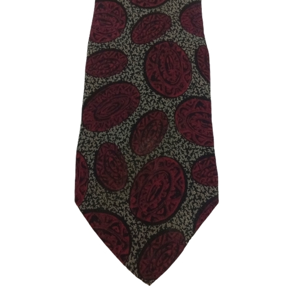 🔵BOGO FREE🔵 Vintage Necktie 100% Silk Made Handmade in Italy Medallion Tie